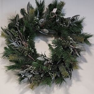 Elegant Green Holiday Wreath